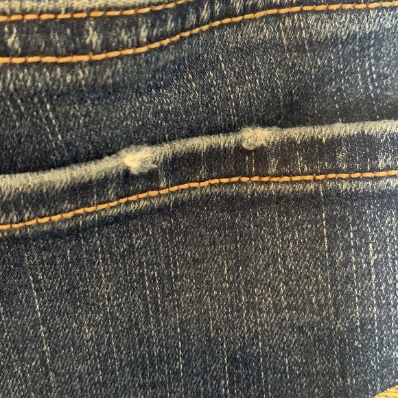 Women's American Eagle Next Level Stretch Short Jeans - Picture 9 of 10